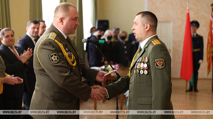 Чествование офицеров и военнослужащих срочной военной службы прошло в Бресте