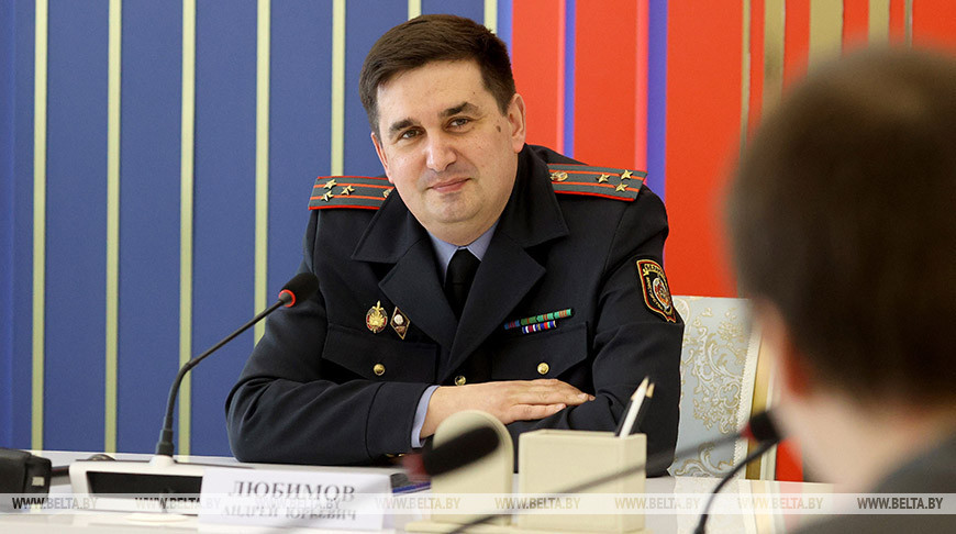 Начальник УВД Витебского облисполкома Андрей Любимов провел пресс-конференцию