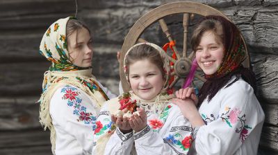 Интерактивный обряд "Сороки" провели в Ельском районе