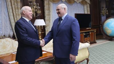 Лукашенко встретился с Мезенцевым