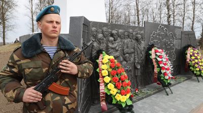 Памятный знак узникам концлагерей открыли в Витебске