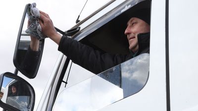 Водитель Валерий Щербич награжден медалью "За трудовые заслуги"