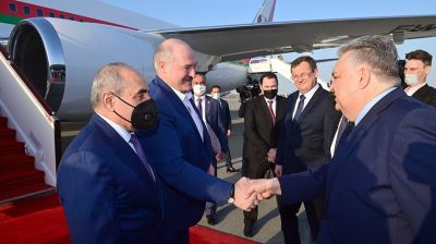 Лукашенко прилетел в Баку