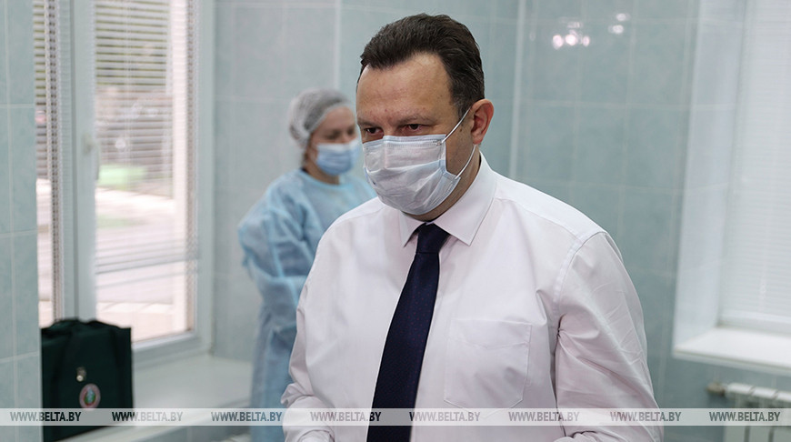 Пиневич привился выпущенной в Беларуси вакциной "Спутник V"