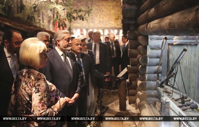 Премьер-министр Афганистана посетил музей истории Великой Отечественной войны
