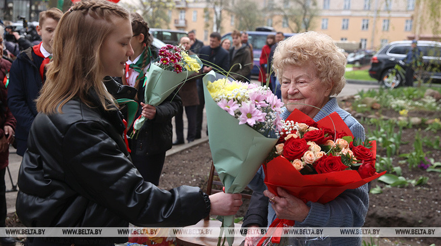 В Гродненской области ветеранов чествуют на дому
