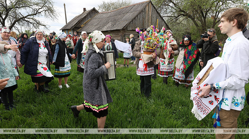 Обряд "Юраўскі карагод" провели в деревне Погост