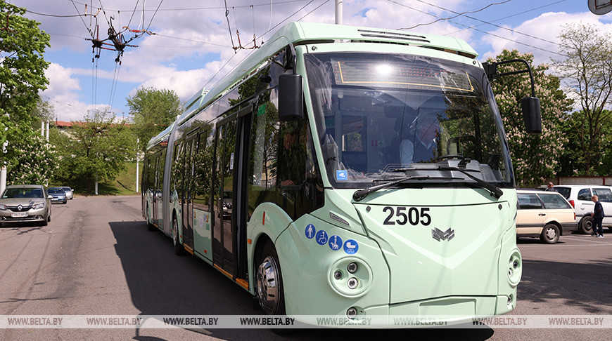 Новые троллейбусы особо большой вместимости прибыли в минский троллейбусный парк