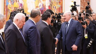 Лукашенко встретился с главами правительств СНГ