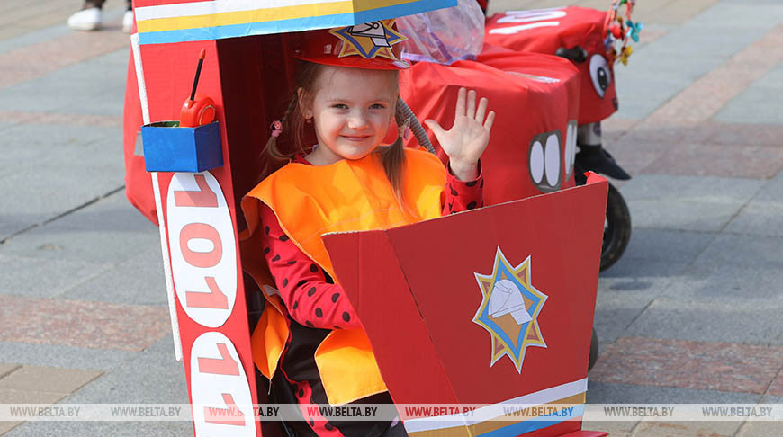 Гонки в ползунках и парад колясок прошли в Витебске