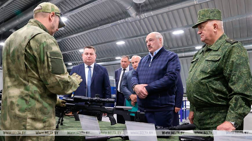 Лукашенко посетил производственно-технический кластер "Устье"