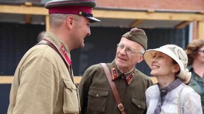 Атмосферу последнего мирного дня 1941 года воссоздали в центре Бреста