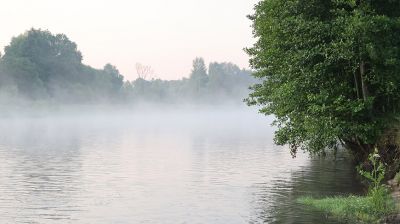 Большой популярностью среди туристов пользуется сплав на плотах по реке Птичь