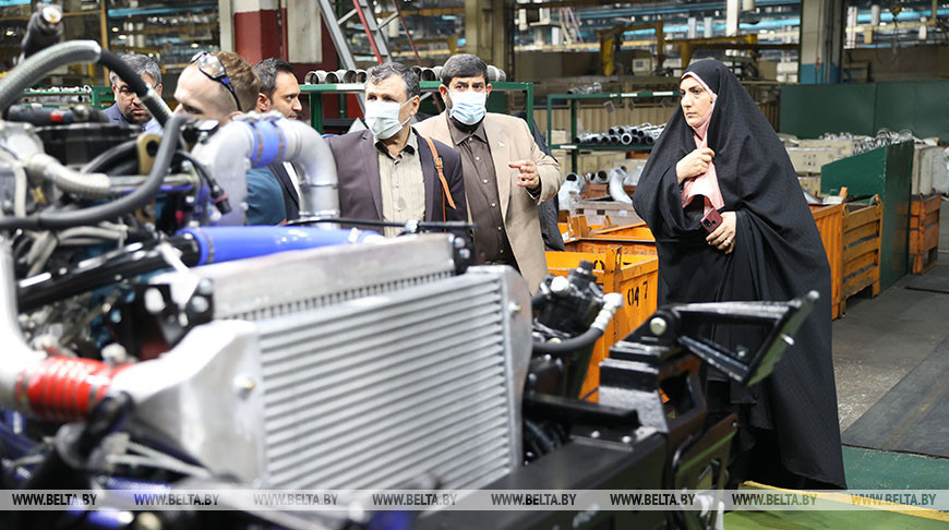 Иранские парламентарии посетили МАЗ