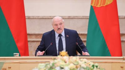 Лукашенко провел совещание по приоритетам внешней политики