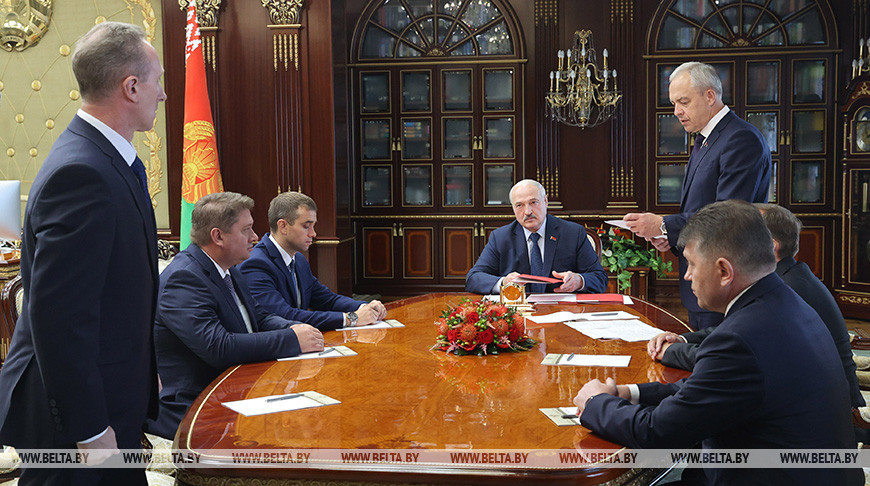 Лукашенко согласовал назначение руководителей ряда вузов и предприятий