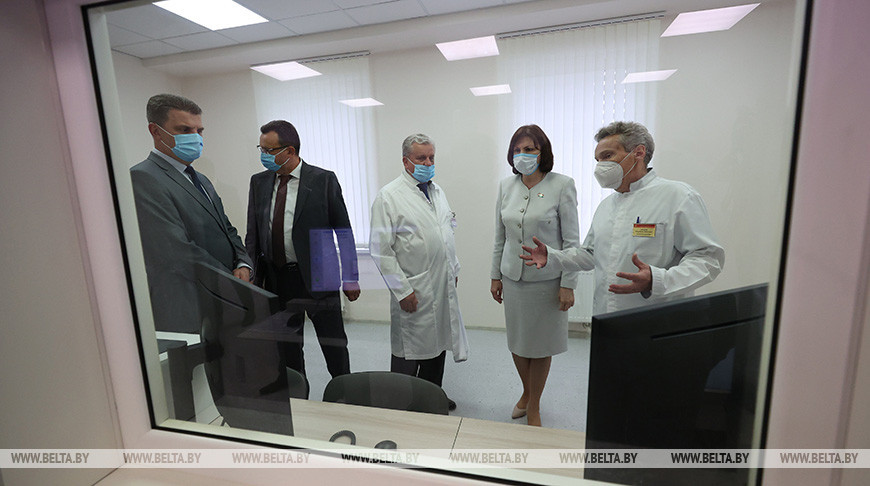 Кочанова посетила 5-ю городскую клиническую больницу