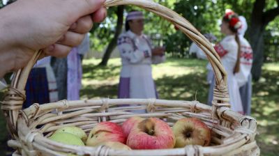 Народные традиции празднования Яблочного Спаса восстанавливают в Могилевском районе