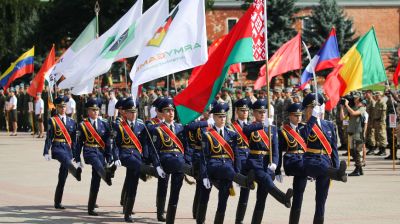 Более 400 военнослужащих из 17 стран приняли участие в открытии этапов АрМИ в Брестской крепости 
