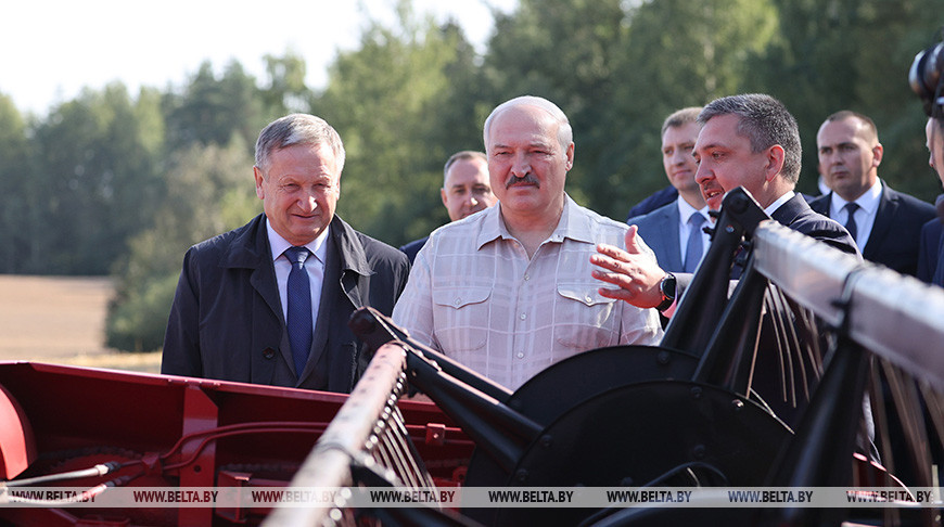Лукашенко совершил рабочую поездку в Логойский район