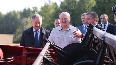 Лукашенко совершил рабочую поездку в Логойский район