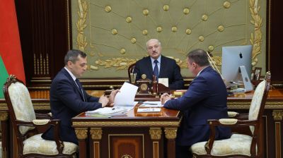 Лукашенко принял с докладом руководителя "Белгоспищепрома"
