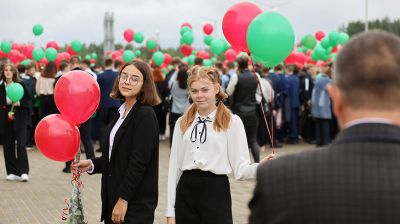 Новая школа открылась в Столбцах