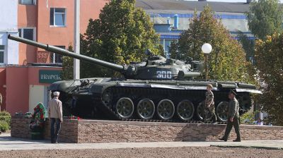 Памятник танку открыли в Новогрудке