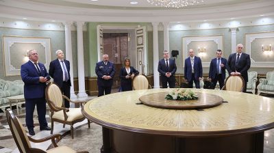 Представители Следственного комитета России побывали с экскурсией во Дворце Независимости