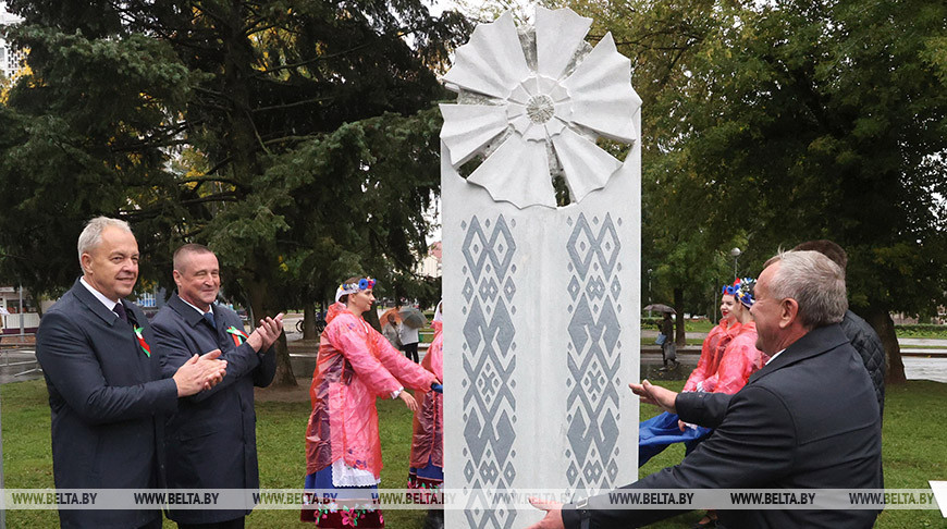 Сергеенко: сегодня закладываются новые традиции независимой Беларуси