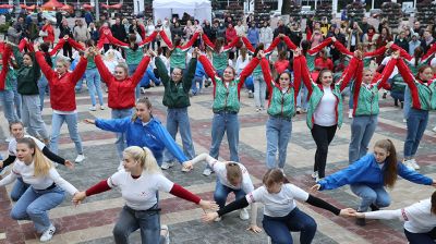 Большой хоровод дружбы прошел в Гомеле