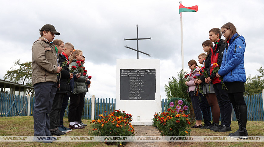 Память жертв фашизма почтили в сожженной в годы войны деревне Шкленниково