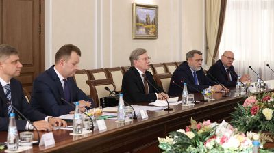 Головченко встретился с министром транспорта России
