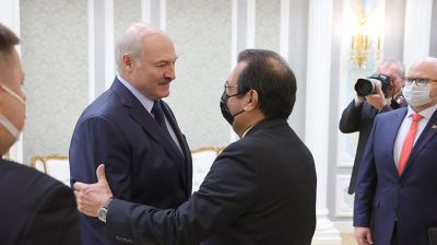 Лукашенко встретился со спецпосланником Президента Венесуэлы Аданом Чавесом
