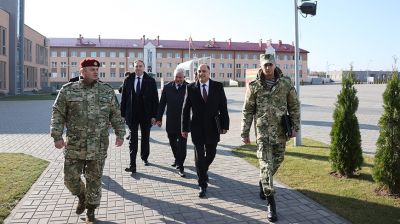 Вольфович посетил войсковую часть внутренних войск в Островце