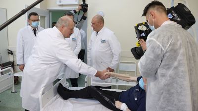 Лукашенко посетил РНПЦ онкологии и медицинской радиологии