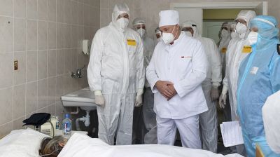 Лукашенко посетил Лидскую центральную районную больницу