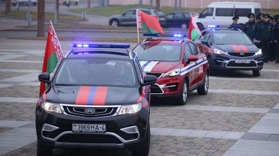 В Гродно вручили ключи от 14 новых машин для спасательных подразделений