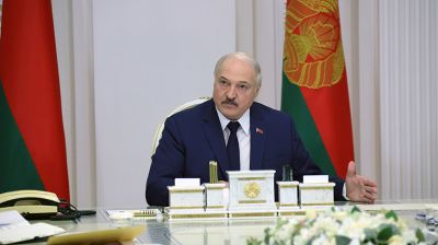 Лукашенко поставил задачи по наиболее актуальным вопросам