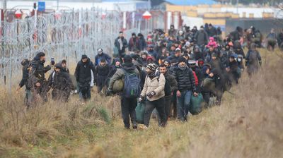 ГПК фиксирует перемещение группы беженцев к стихийному лагерю на линии госграницы