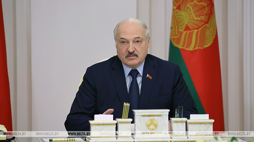 Лукашенко встретился с рабочей группой по доработке проекта Конституции