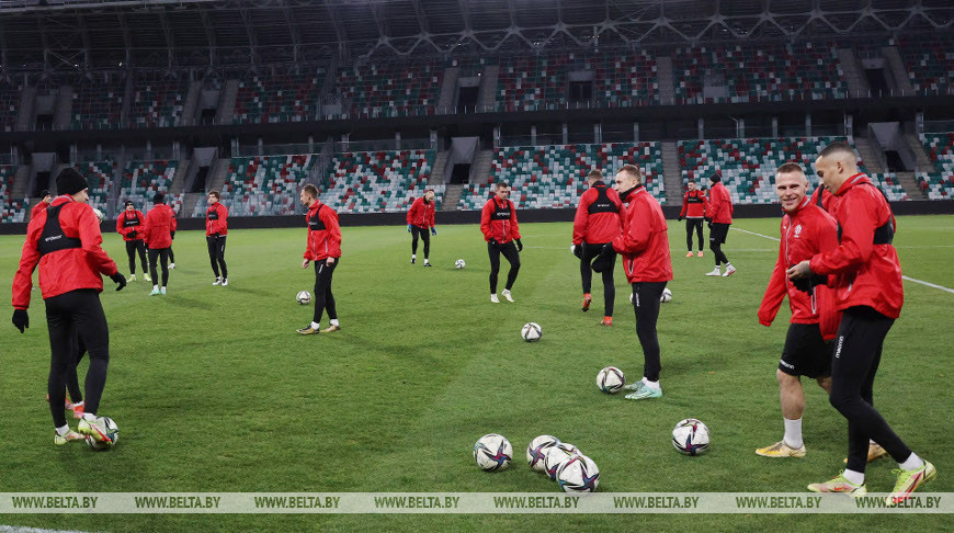 Белорусские футболисты готовятся к товарищескому матчу со сборной Иордании