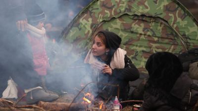 В лагере беженцев у КПП обстановка спокойная