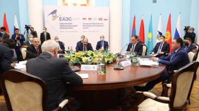 Головченко принимает участие в заседании Евразийского межправсовета в узком составе