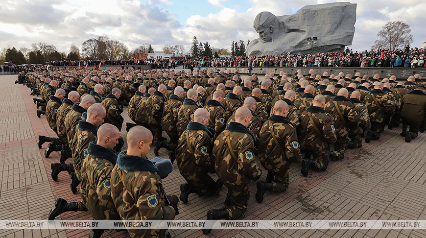 Более 500 военнослужащих приняли присягу в Брестской крепости