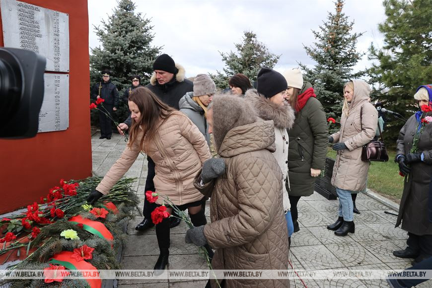 В Ветковском районе перезахоронили останки пятерых воинов