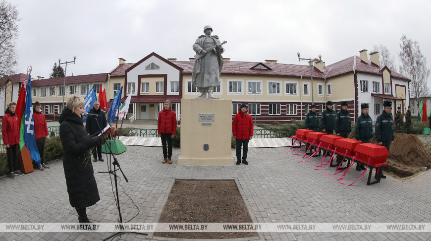 Останки воинов-красноармейцев перезахоронили в Кормянском районе