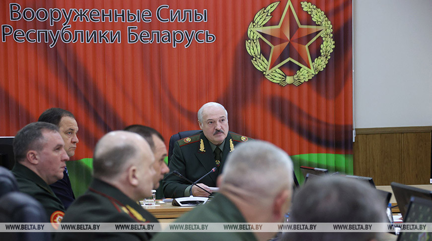 Лукашенко провел совещание по вопросам военной безопасности