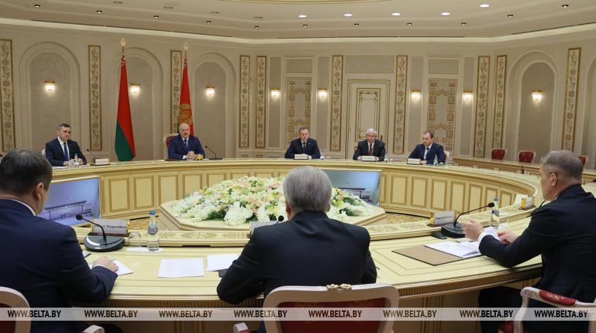 Лукашенко встретился с главой Башкортостана