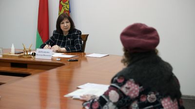 Кочанова проводит прием граждан в Лиде